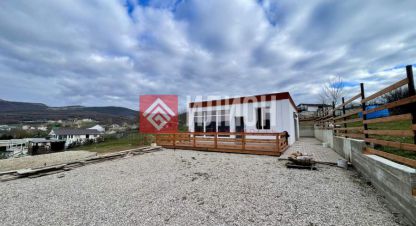 Купить дом 3-х комнатную, 116 кв. м. Фотография №1 Продам дом 3-х комнатный с общей площадью 116м2, на улице Водопадная, г. Передовое, Крым авт. респ., Россия, агентство Илион. Фотография №1