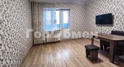 Продам квартиру 1 комнатную с общей площадью 26м2, 4/17 эт., на улице Молодёжный бульвар, г. Посёлокского типа мисайлово, Московская обл., Россия, агентство ГорОбмен. Фотография №1