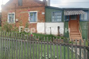 Продам квартиру 3-х комнатную с общей площадью 36.9м2, 1/1 эт., на улице Молодёжная, г. Посёлок октябрьский, Тульская обл., Россия, агентство ГорОбмен