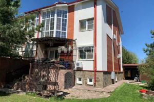 Продам коттедж/дачу 6-ти комнатную с общей площадью 271.9м2, на улице Южная, г. Троицк, Москва, Россия, агентство МГСН - Московская городская служба недвижимости