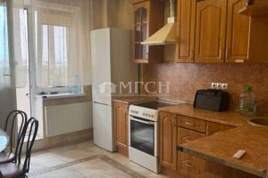 Продам квартиру 2-х комнатную с общей площадью 60.8м2, 9/15 эт., на улице Жегаловская, г. Щёлково, Московская обл., Россия, агентство МГСН - Московская городская служба недвижимости