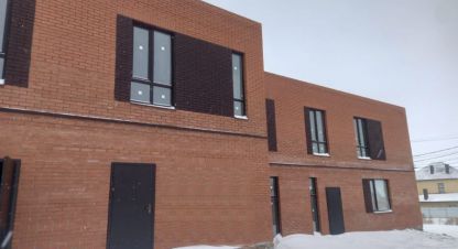 Купить коттедж/дачу 2-х комнатную, 54 кв. м. Фотография №1 Продам коттедж/дачу 2-х комнатную с общей площадью 54м2, на улице Миланская, г. Оренбург, Оренбургская обл., Россия, агентство ЦН Авега. Фотография №1