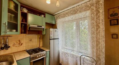 Продам квартиру 2-х комнатную с общей площадью 44.2м2, 3/5 эт., на улице Ленина, г. Лосино-Петровский, Московская обл., Россия, агентство ИП Рудешко И.А.. Фотография №1