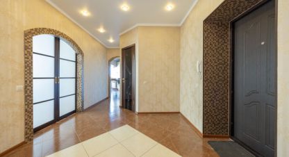 Купить 2-х комнатную квартиру в г. Рабочий посёлок белые берега. Фотография №2