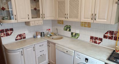 Продам квартиру 2-х комнатную с общей площадью 52.5м2, 9/10 эт., на улице Южная ул, Южный район, г. Новороссийск, Краснодарский край, Россия, агентство Интернет-партнер. Фотография №1