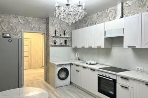 Продам квартиру 3-х комнатную с общей площадью 100м2, 14/16 эт., на улице Пионерская ул, Южный район, г. Новороссийск, Краснодарский край, Россия, агентство Интернет-партнер