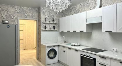 Продам квартиру 3-х комнатную с общей площадью 100м2, 14/16 эт., на улице Пионерская ул, Южный район, г. Новороссийск, Краснодарский край, Россия, агентство Интернет-партнер. Фотография №1