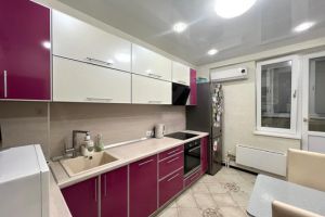 Продам квартиру 1 комнатную с общей площадью 40.2м2, 7/16 эт., на улице Мурата ахеджака ул, Южный район, г. Новороссийск, Краснодарский край, Россия, агентство Интернет-партнер