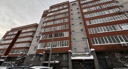 Продам квартиру 3-х комнатную с общей площадью 100м2, 2/8 эт., на улице Бабушкина ул, г. Сыктывкар, Коми респ., Россия, агентство Интернет-партнер. Фотография №1