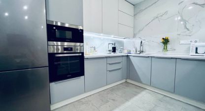 Продам квартиру 3-х комнатную с общей площадью 72м2, 8/10 эт., на улице Интернациональная ул, г. Сыктывкар, Коми респ., Россия, агентство Интернет-партнер. Фотография №1