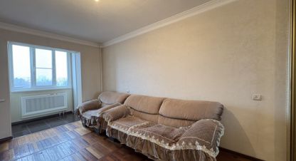 Сдам квартиру 2-х комнатную с общей площадью 55м2, 5/9 эт., на улице Профсоюзная ул, г. Вольный аул, Кабардино-Балкария респ., Россия, агентство Интернет-партнер. Фотография №1