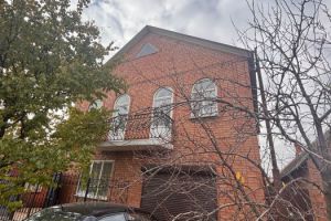 Продам дом 5-ти комнатный с общей площадью 172м2, на улице Пок комаровка, г. Пок комаровка, Ростовская обл., Россия, агентство агентство недвижимости "Мир Жилья" 