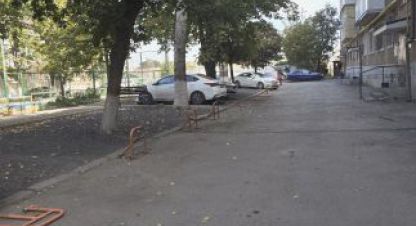 Продам квартиру 2-х комнатную с общей площадью 44м2, 5/5 эт., на улице Чехова, Центральный район, г. Таганрог, Ростовская обл., Россия, агентство агентство недвижимости Мир Жилья . Фотография №1