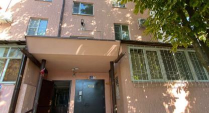 Купить квартиру 3-х комнатную, 58 кв. м., Россия, г. Тагаганрог. Фотография №8