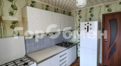 Продам квартиру 1 комнатную с общей площадью 35.1м2, 6/9 эт., на улице Калужское шоссе, г. Тула, Тульская обл., Россия, агентство ГорОбмен. Фотография №1