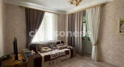 Продам квартиру 2-х комнатную с общей площадью 58м2, 2/3 эт., на улице Надеждинцев, Нахимовский район, г. Севастополь, Крым авт. респ., Россия, агентство Херсонес Недвижимость. Фотография №1