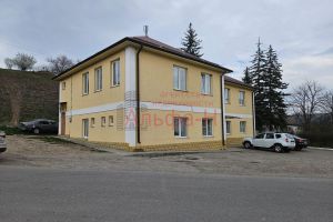 Продам офисное помещение с общей площадью 330.3м2, на улице Ессентукская, г. Пок подкумок, Ставропольский край, Россия, агентство Альфа-Н