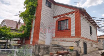 Купить дом 5-ти комнатную, 250 кв. м. Фотография №1 Продам дом 5-ти комнатный с общей площадью 250м2, г. Ст-ца ессентукская, Ставропольский край, Россия, агентство Альфа-Н. Фотография №1