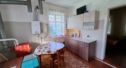 Купить дом 2-х комнатную, 51 кв. м. Фотография №1 Продам дом 2-х комнатный с общей площадью 51м2, на улице Октябрьская, г. Ессентуки, Ставропольский край, Россия, агентство Альфа-Н. Фотография №1