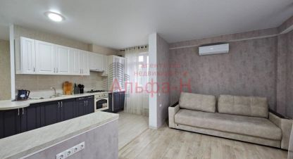 Продам квартиру 1 комнатную с общей площадью 41.8м2, 1/7 эт., на улице Кленовая роща, г. Ессентуки, Ставропольский край, Россия, агентство Альфа-Н. Фотография №1