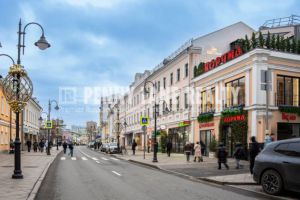Сдам торговое помещение с общей площадью 78.2м2, на улице Пятницкая, Замоскворечье (ЦАО) район, г. Москва, Москва, Россия, агентство Penny Lane Realty