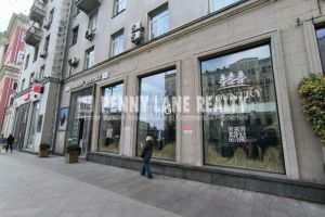 Сдам торговое помещение с общей площадью 380м2, на улице Тверская, Тверской (ЦАО) район, г. Москва, Москва, Россия, агентство Penny Lane Realty