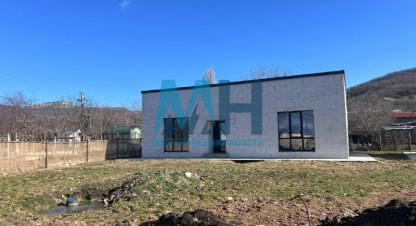 Продам дом 3-х комнатный с общей площадью 99м2, на улице Магсумова, г. Передовое, Крым авт. респ., Россия, агентство Мастера Недвижимости . Фотография №1