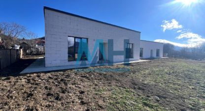 Продам дом 6-ти комнатный с общей площадью 198м2, на улице Магсумова, г. Передовое, Крым авт. респ., Россия, агентство Мастера Недвижимости . Фотография №1