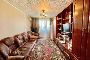Продам квартиру 3-х комнатную с общей площадью 58м2, 4/5 эт., на улице 9-й пятилетки, г. Посёлок первомайский, Оренбургская обл., Россия, агентство Бюро недвижимости Быстровой