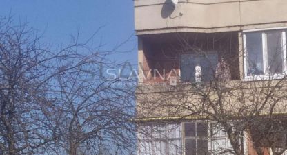 Продам квартиру 3-х комнатную с общей площадью 66м2, 2/4 эт., на улице Лесная, г. Раслово посёлок, Костромская обл., Россия, агентство Служба недвижимости СЛАВНА. Фотография №1
