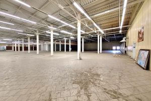 Сдам торговое помещение с общей площадью 4500м2, на улице Воткинское шоссе, г. Ижевск, Удмуртия респ., Россия, агентство JCat Сдам торговое помещение с общей площадью 4500м2, на улице Воткинское шоссе, г. Ижевск, Удмуртия респ., Россия, агентство JCat