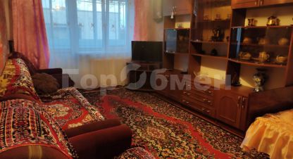 Сдам квартиру 1 комнатную с общей площадью 36м2, 5/5 эт., на улице Юбилейная, г. Щёкино, Тульская обл., Россия, агентство ГорОбмен. Фотография №1