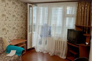 Продам квартиру 1 комнатную с общей площадью 37м2, 4/5 эт., на улице Коммунальная, г. Шумерля, Чувашия респ., Россия, агентство Агентство недвижимости Ориентир