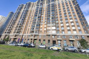 Продам квартиру 2-х комнатную с общей площадью 66.6м2, 3/20 эт., на улице Мкр новый оккервильастная, г. Кудрово, Ленинградская обл., Россия, агентство Адресат