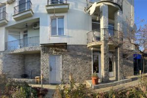 Продам дом 8-ти комнатный с общей площадью 650м2, на улице Боевая, г. Феодосия , Крым авт. респ., Россия, агентство АН Метр Крым Сочи Продам дом 8-ти комнатный с общей площадью 650м2, на улице Боевая, г. Феодосия , Крым авт. респ., Россия, агентство АН Метр Крым Сочи