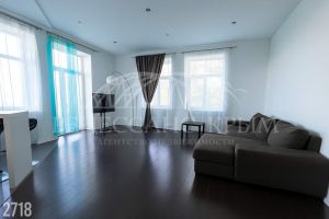 Продам квартиру 3-х комнатную с общей площадью 61.8м2, 3/3 эт., на улице Льва толстого, г. Севастополь, Крым авт. респ., Россия, агентство ООО Ренессанс Крым