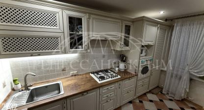 Купить квартиру 3-х комнатную, 73 кв. м. Фотография №1 Продам квартиру 3-х комнатную с общей площадью 73м2, 3/9 эт., на улице Астана кесаева, г. Севастополь, Крым авт. респ., Россия, агентство ООО Ренессанс Крым. Фотография №1