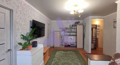 Купить квартиру 2-х комнатную, 42.9 кв. м. Фотография №1 Продам квартиру 2-х комнатную с общей площадью 42.9м2, 1/5 эт., на улице Георгия Исакова, Железнодорожный район, г. Барнаул, Алтайский край, Россия, агентство АН Династия 24. Фотография №1