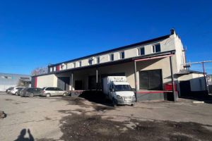 Сдам производственно-складское помещение с общей площадью 216м2, на улице Совхозная, г. Пенза, Пензенская обл., Россия, агентство Твой Маклер Сдам производственно-складское помещение с общей площадью 216м2, на улице Совхозная, г. Пенза, Пензенская обл., Россия, агентство Твой Маклер