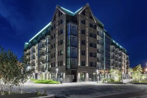 Продам квартиру 3-х комнатную с общей площадью 112.6м2, 5/8 эт., на улице Октябрьская пл, Московский район, г. Калининград, Калининградская обл., Россия, агентство Home Invest