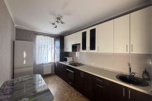 Сдам квартиру 2-х комнатную с общей площадью 64.6м2, 4/10 эт., на улице Античный, Гагаринский район, г. Севастополь, Крым авт. респ., Россия, агентство Херсонес Недвижимость Сдам квартиру 2-х комнатную с общей площадью 64.6м2, 4/10 эт., на улице Античный, Гагаринский район, г. Севастополь, Крым авт. респ., Россия, агентство Херсонес Недвижимость