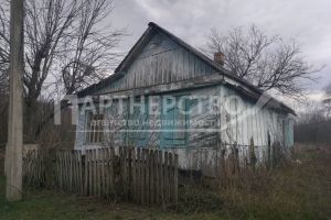 Продам дом 2-х комнатный с общей площадью 41.3м2, на улице Калинина, г. Дербентская, Краснодарский край, Россия, агентство АН "Партнерство"