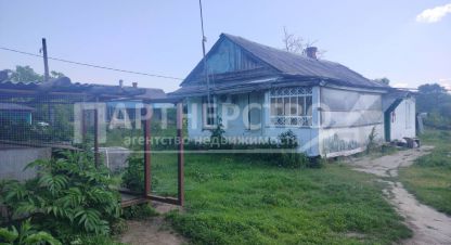 Купить дом 3-х комнатную, 64.6 кв. м. Фотография №1 Продам дом 3-х комнатный с общей площадью 64.6м2, на улице Ленина, г. Дербентская, Краснодарский край, Россия, агентство АН Партнерство. Фотография №1