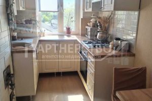 Продам квартиру 2-х комнатную с общей площадью 47м2, 2/2 эт., на улице Островского, г. Ахтырский, Краснодарский край, Россия, агентство АН "Партнерство"