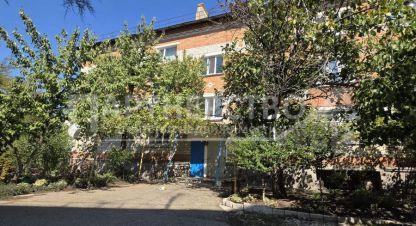 Купить квартиру 1 комнатную, 38.4 кв. м. Фотография №1 Продам квартиру 1 комнатную с общей площадью 38.4м2, 1/3 эт., на улице Кирова, г. Черноморский, Краснодарский край, Россия, агентство АН Партнерство. Фотография №1