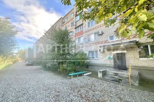 Продам квартиру 1 комнатную с общей площадью 33.4м2, 5/5 эт., на улице Юбилейная, г. Черноморский, Краснодарский край, Россия, агентство АН "Партнерство"