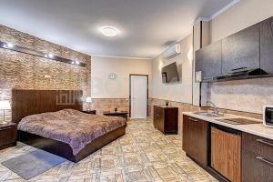 Продам квартиру с общей площадью 32.7м2, 2/4 эт., на улице Разина, г. Сочи, Краснодарский край, Россия, агентство Вотчина