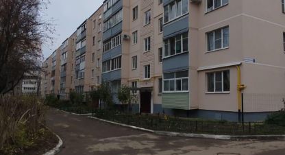 Сдам квартиру 2-х комнатную с общей площадью 50м2, 4/5 эт., на улице Якиманиха мкр, Фабричный район, г. Кострома, Костромская обл., Россия, агентство Служба недвижимости СЛАВНА. Фотография №1