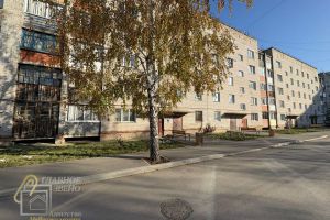 Продам квартиру 1 комнатную с общей площадью 33.7м2, 3/5 эт., на улице Геодезическая, г. Обь, Новосибирская обл., Россия, агентство Главное звено