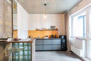 Сдам квартиру с общей площадью 25м2, 13/17 эт., на улице Закаменский мкр, Октябрьский район район, г. Новосибирск, Новосибирская обл., Россия, агентство Главное звено